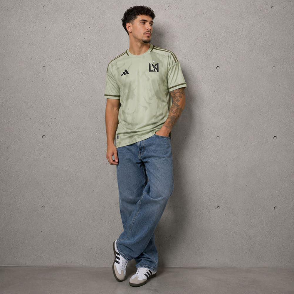 LA Galaxy FC adidas AUTHENTIC Herren Trikot IS4878