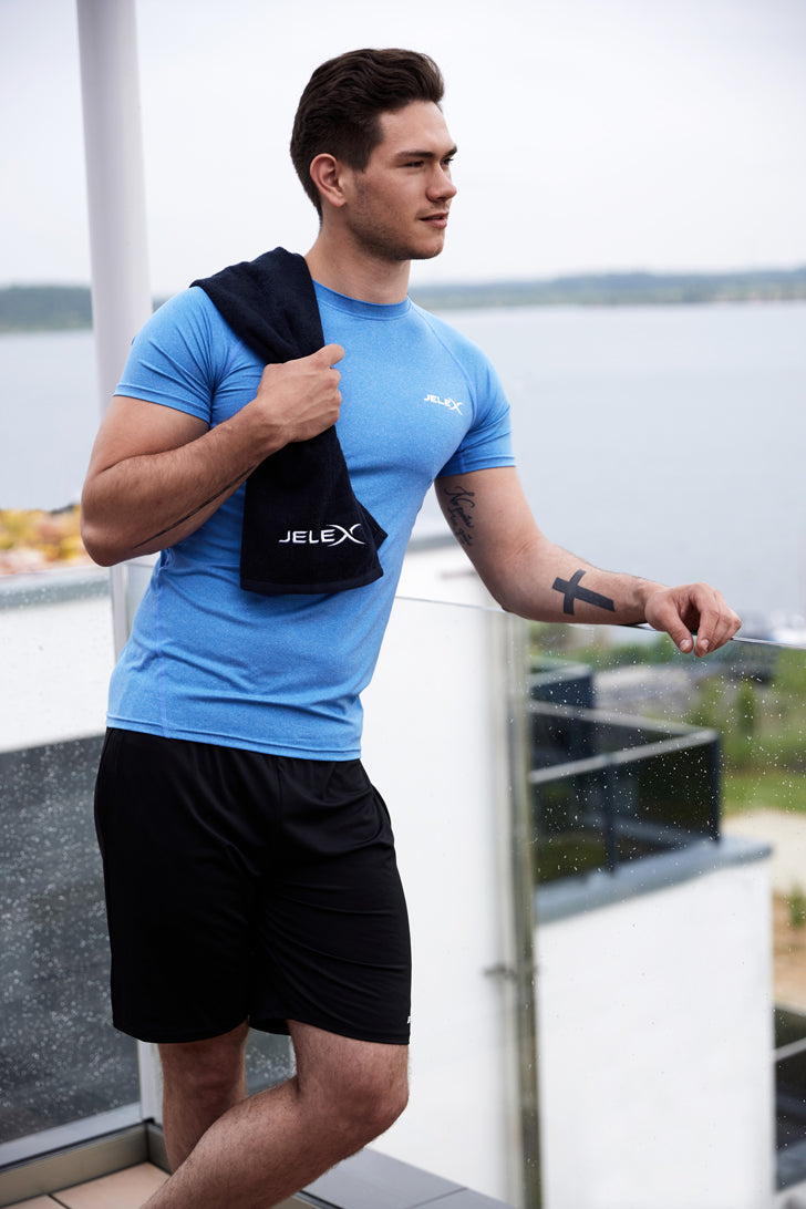 JELEX "100FIT" Fitness Towel with Zipped Pocket black