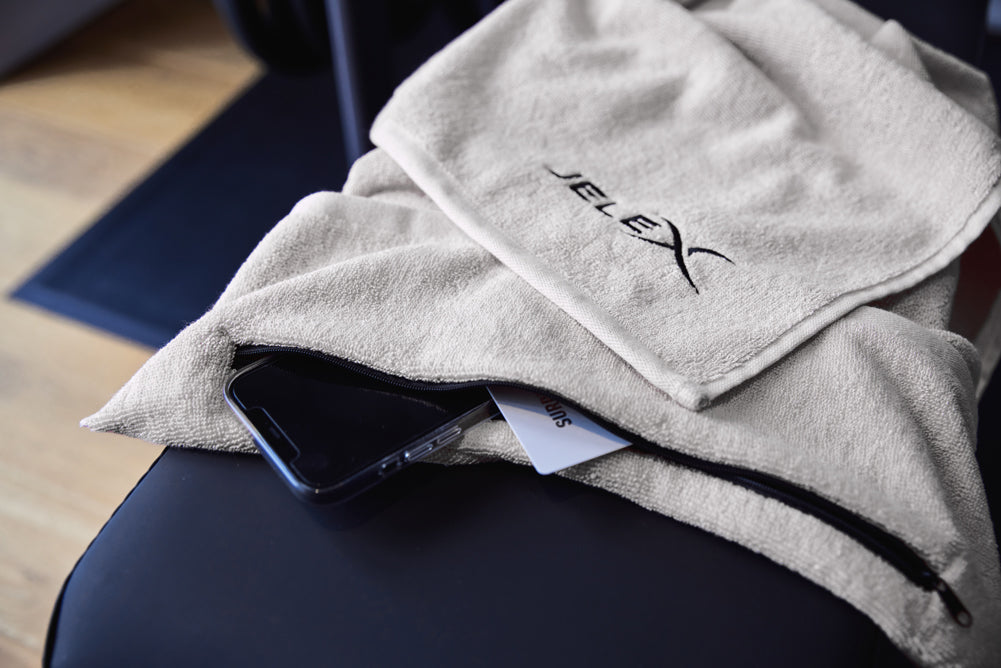 JELEX "100FIT" Fitness Towel with Zipped Pocket grey