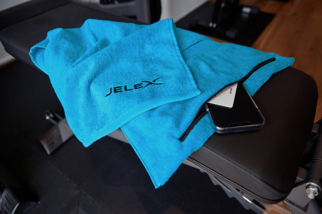 JELEX "100FIT" Fitness Towel with Zipped Pocket turquoise